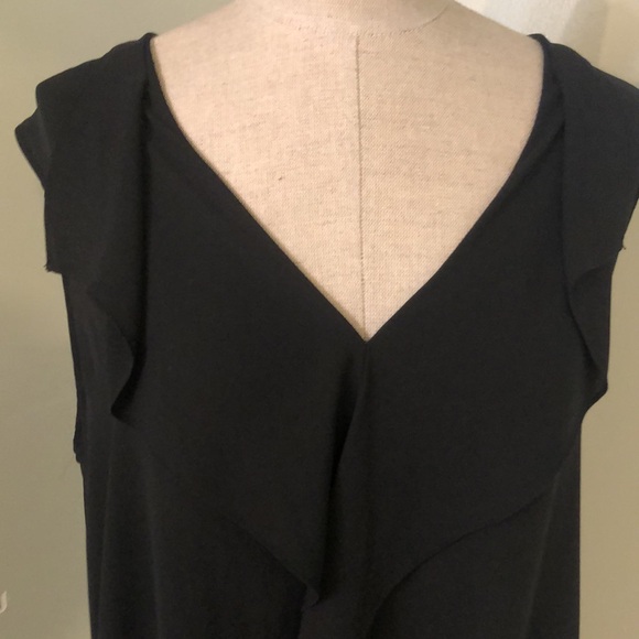 Gorgeous BCBGMaxAzria dress - Picture 2 of 6